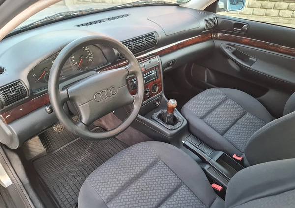 Audi A4 cena 9500 przebieg: 108300, rok produkcji 1996 z Świątniki Górne małe 466